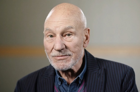 5dd42b3da0f9d_SirPatrickStewart2372.jpg.7f3a246d4e3debb90e0aa8bb9edc2d36.jpg